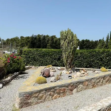 Villa Kiparisia Fánai